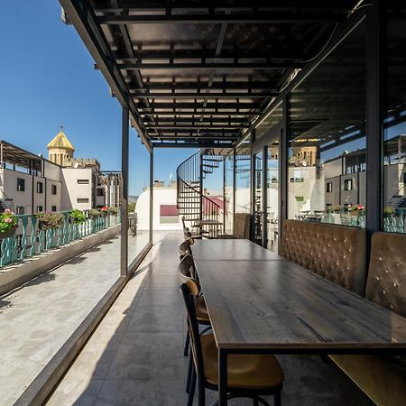 Hotel Tato & Coworking Space Tbilisi Esterno foto