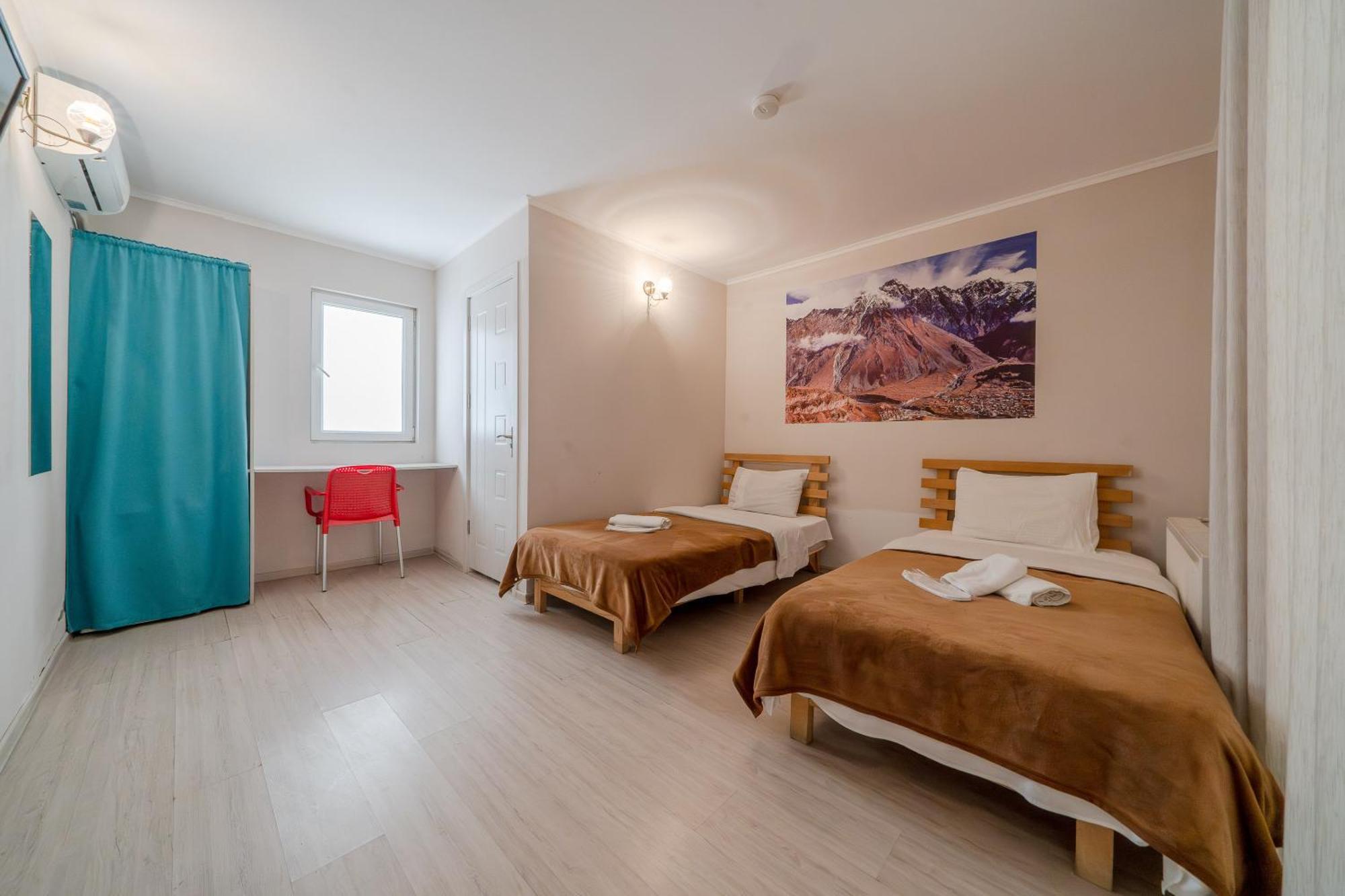 Hotel Tato & Coworking Space Tbilisi Esterno foto